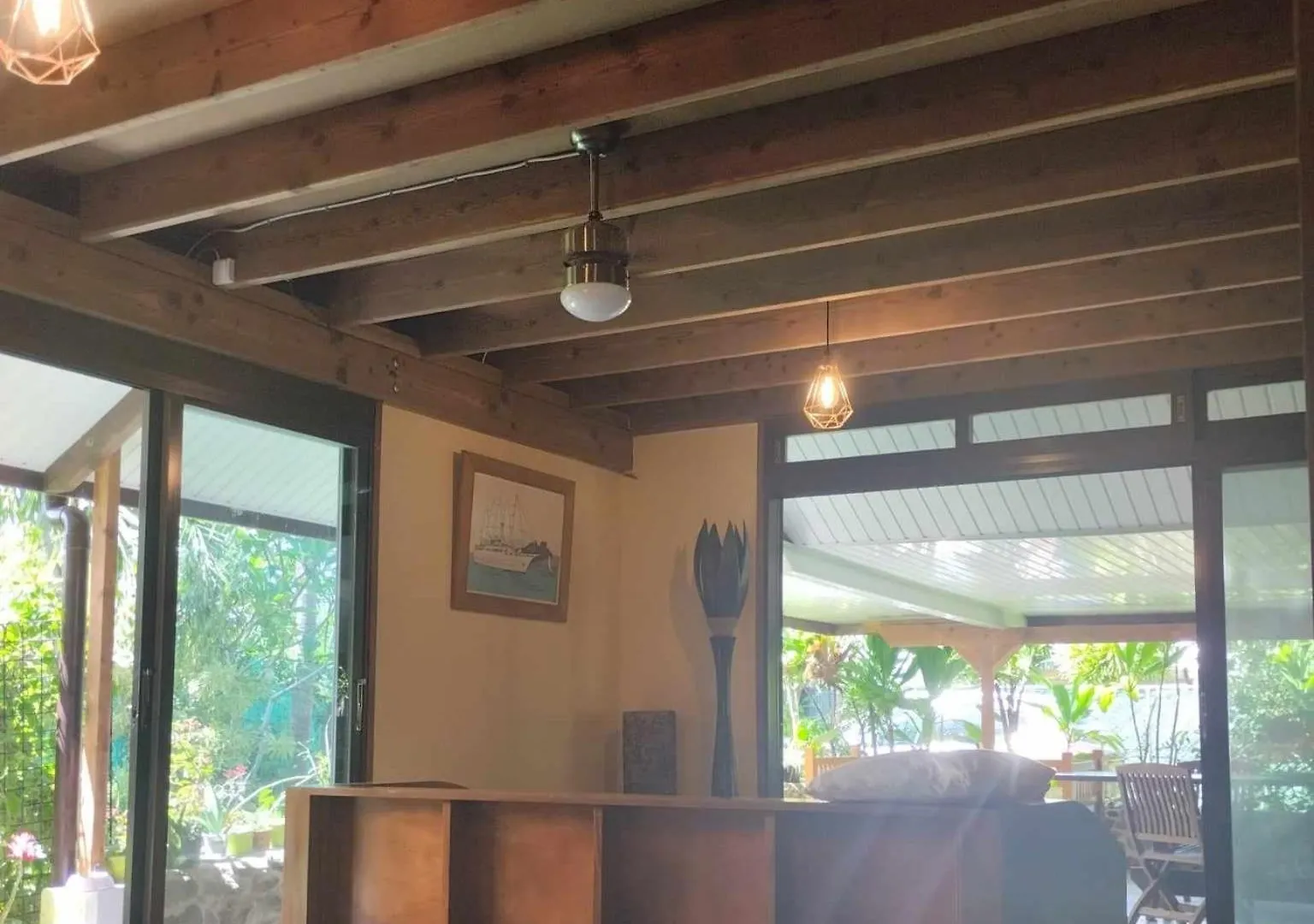 Tema'E Beach House Temae