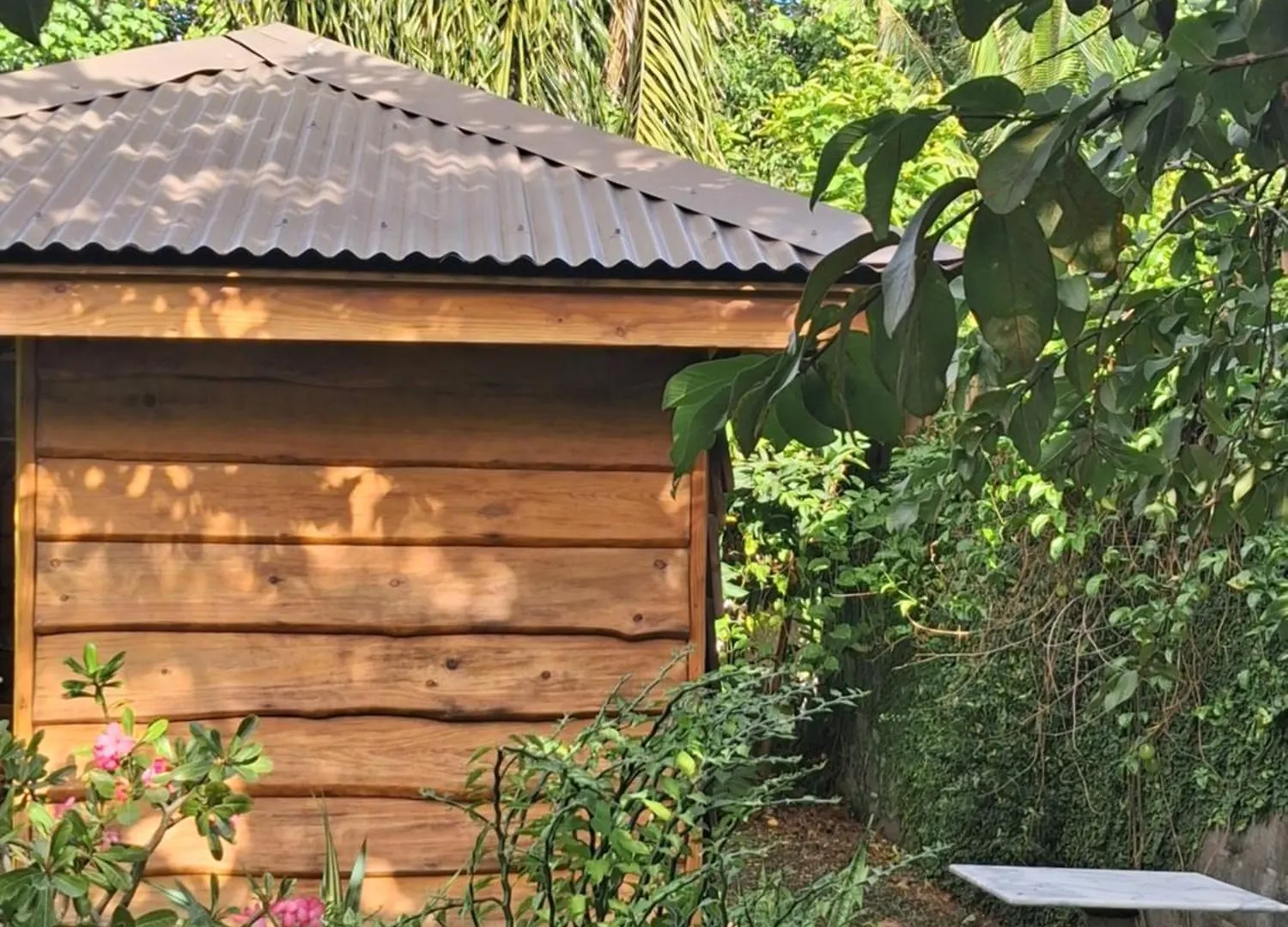Tema'E Beach House Temae